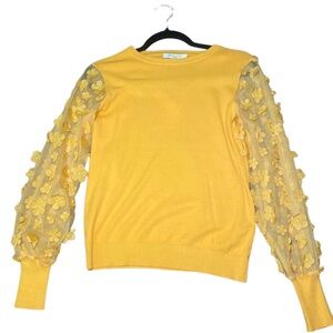 HARVEST GOLD 3D FLOWER DETAIL LIGHTWEIGHT PULLOVER